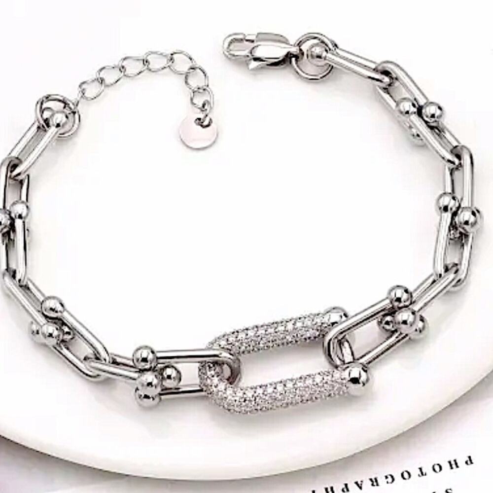 U Link Zircon Bracelet